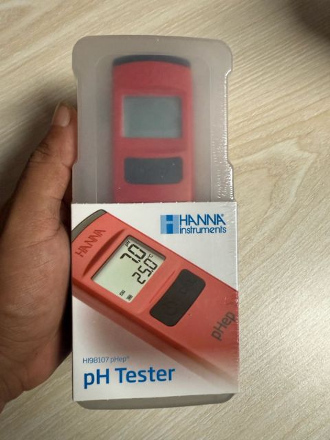Hanna HI-98107 pH Meter with Auto Calibration
