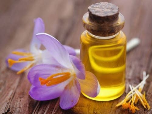 Saffron essential oil